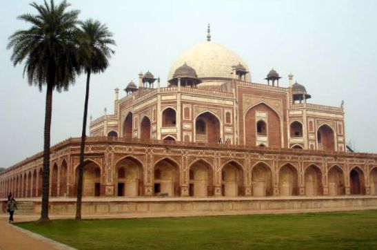 Delhi - Humayun tomb