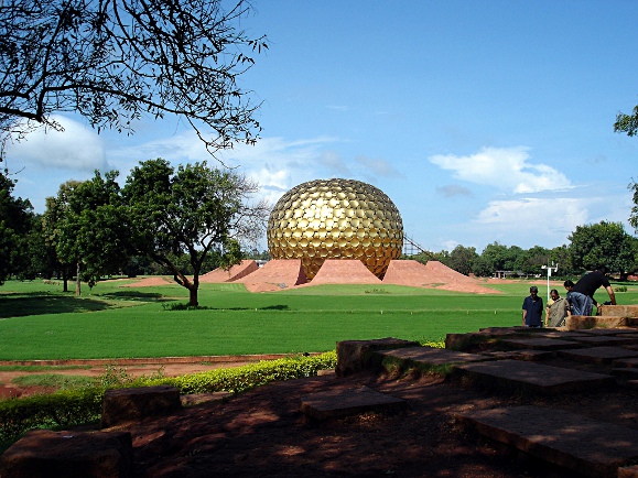 Pondicherry, le Matri Mandir à Auroville