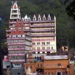 Rishikesh - Lakshmanjoolah Yoga centre